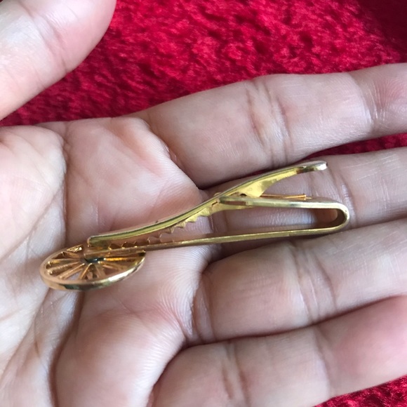 Hickok USA 50s Wagon Wheel with Stone Tie Bar Clip - Picture 6 of 8